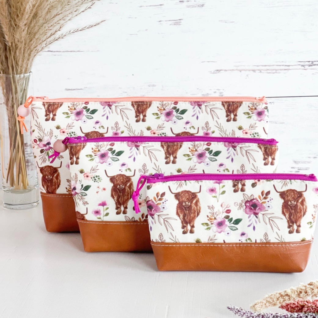 Set of 3 Highland Cow Zipper Pouches