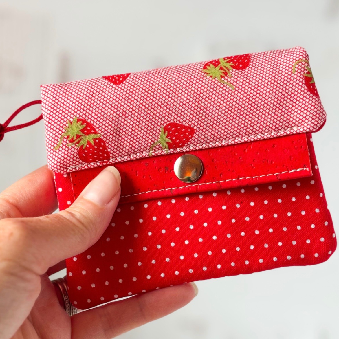 Small Women’s Fabric Wallet - Strawberry Print