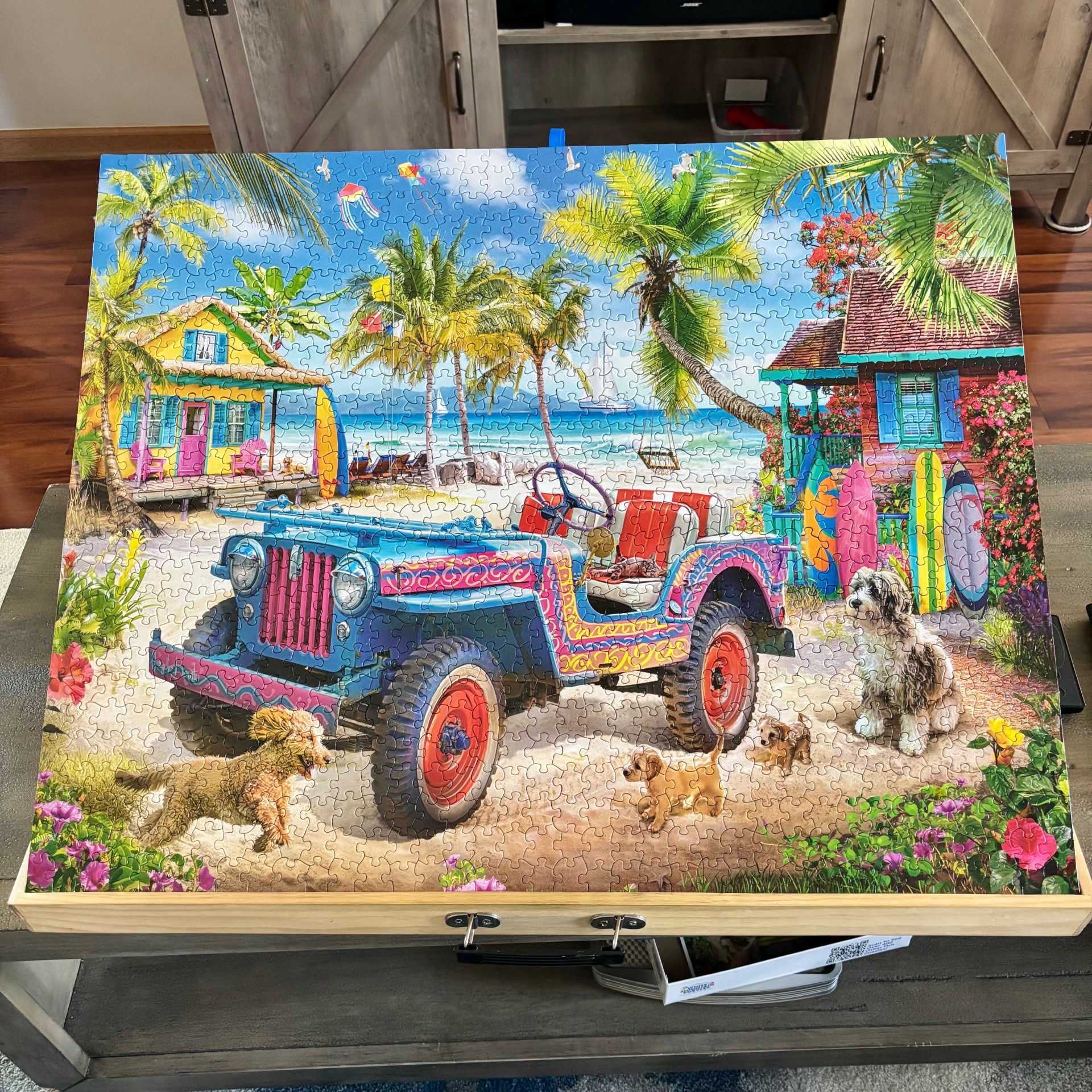 1000 Piece White Mountain Puzzle - Beach Escape
