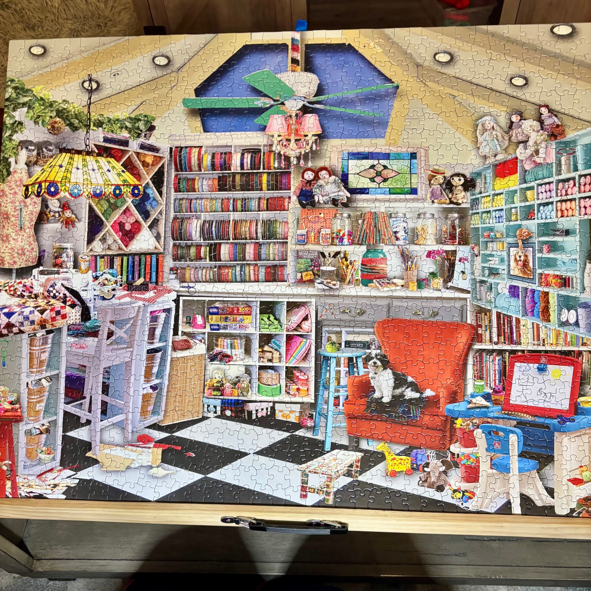 White Mountain 1000 Piece Puzzle - Craft Room