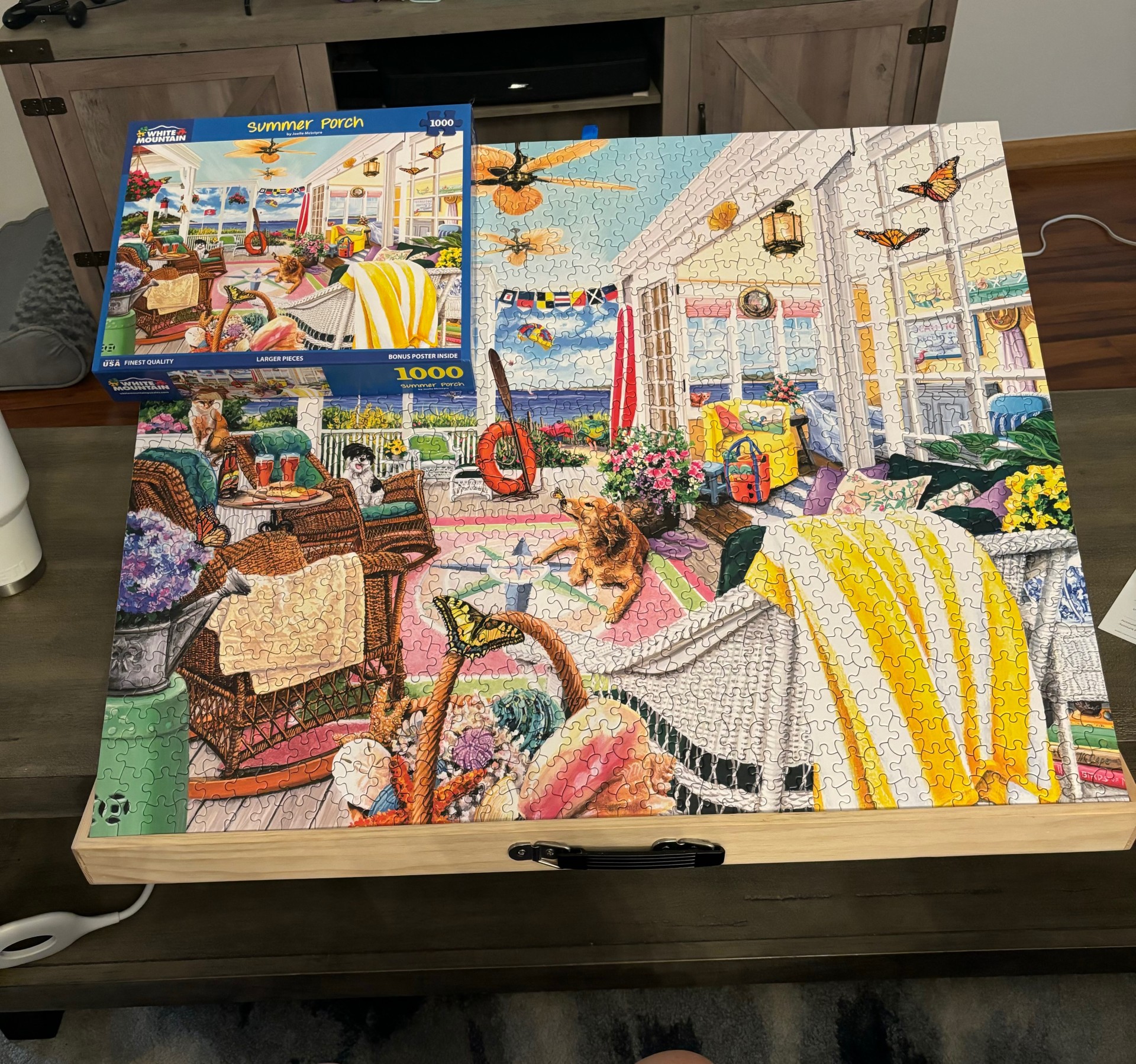 White Mountain 1000 Piece Puzzle - Summer Porch