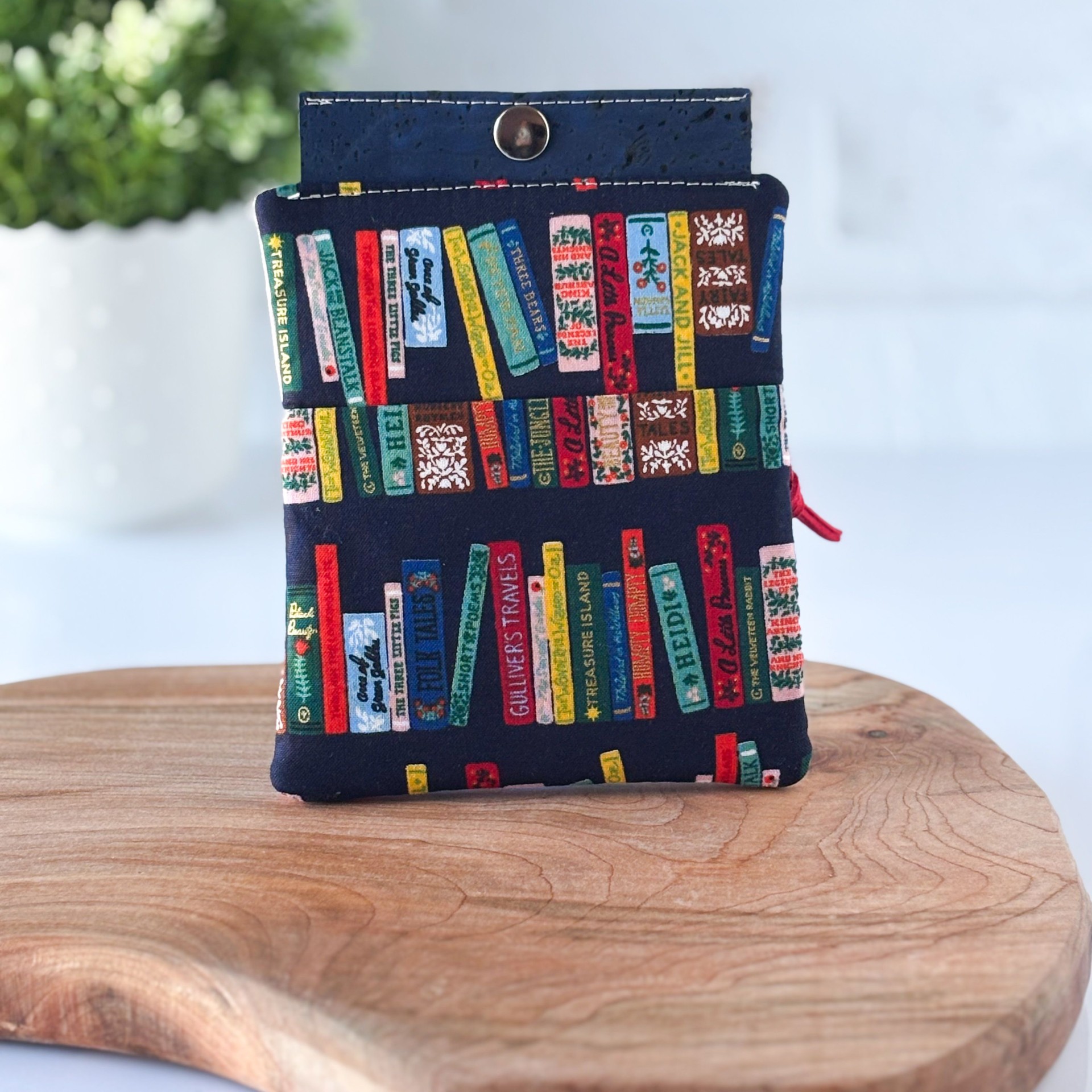 Women's Small Fabric Wallet - Rifle Paper Co - Books