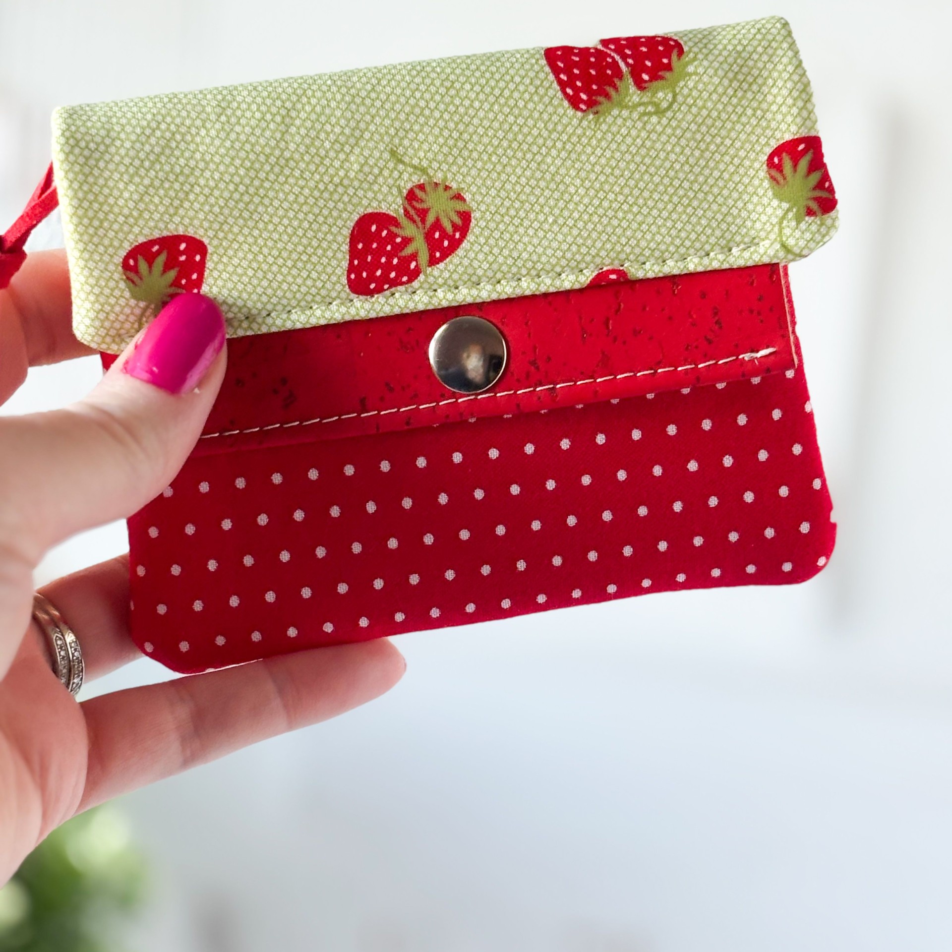 Women's Small Wallet / Strawberry Print