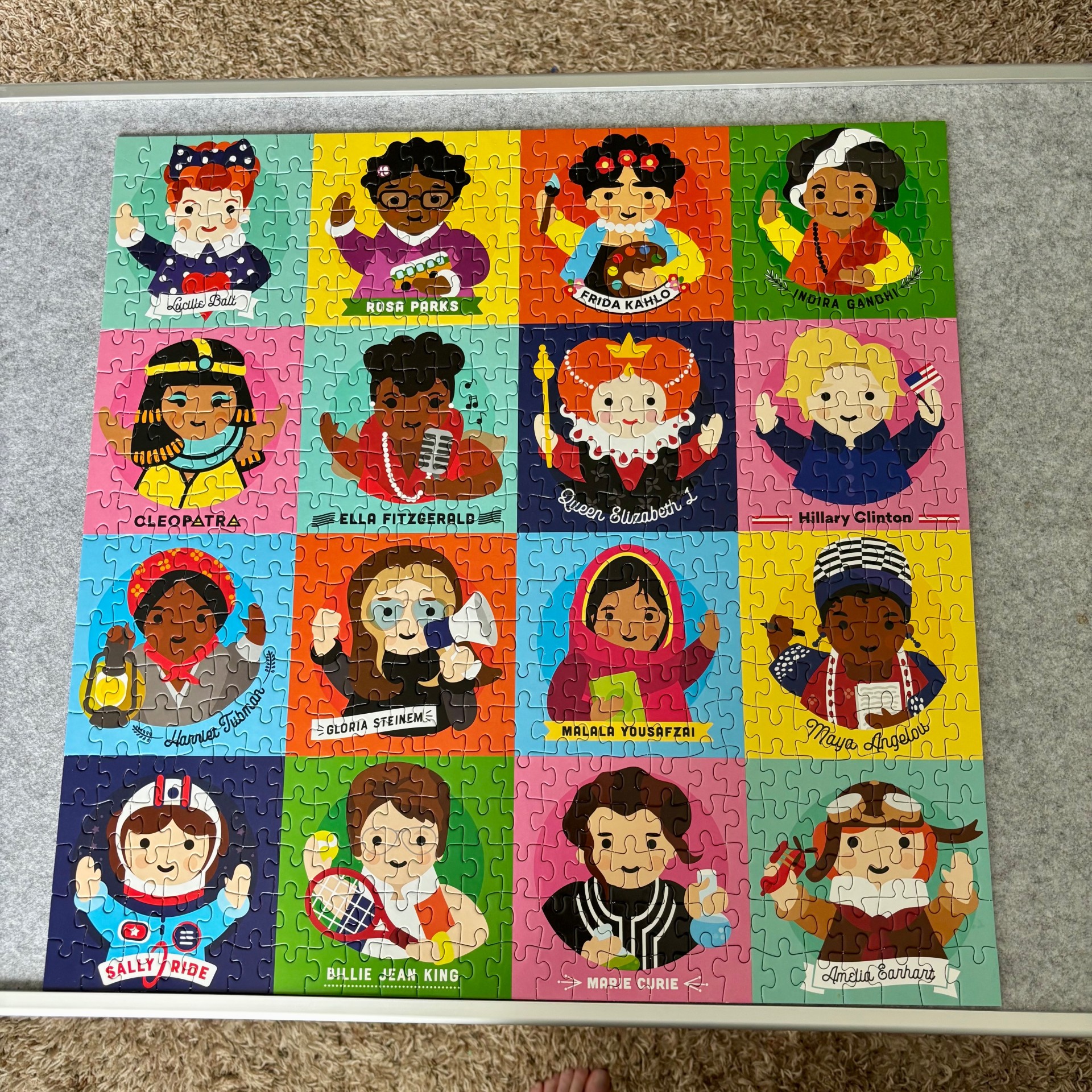 500 Piece MudPuppy Puzzle - Little Feminist